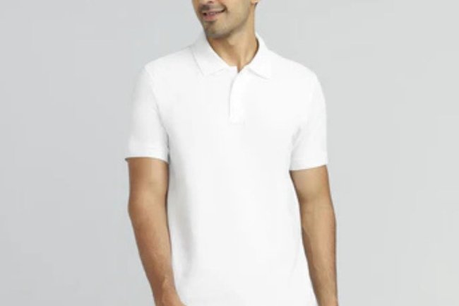 How to Keep Your White T-Shirts Looking Fresh: Tips for Maintaining Brightness