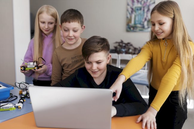 Why Entrepreneurship Summer Programs Are the Best Investment for Your Teen’s Future