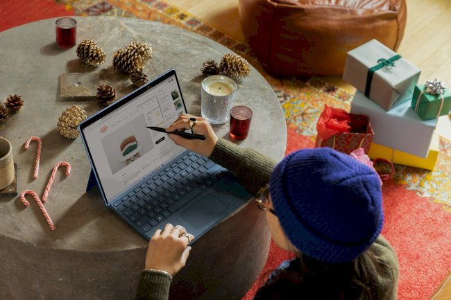 The Role of Visual Storytelling in Fashion Websites