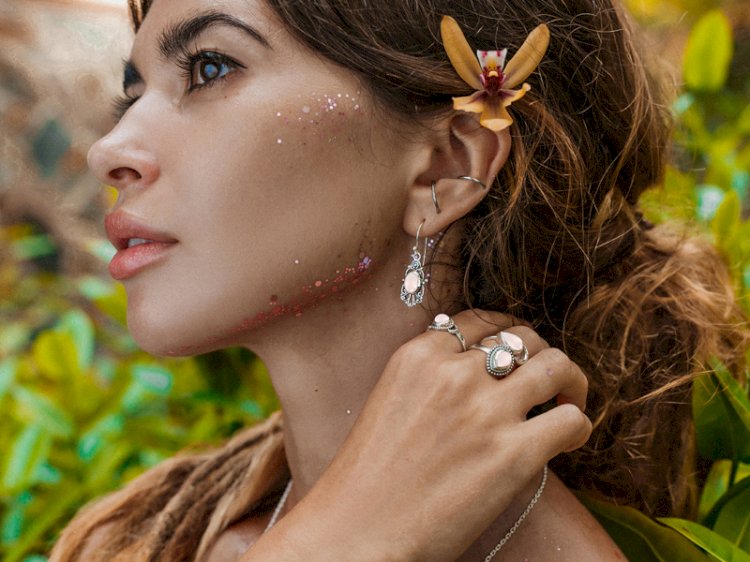 The way to style Rose Quartz rings for each event: recommendations and trends
