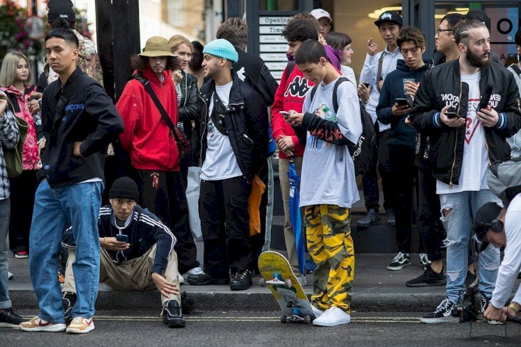Stussy vs. Comfrt: Streetwear Titans, Hype Icons, and the Future of Fashion