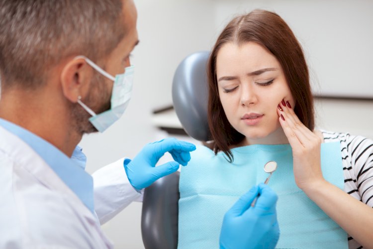 Dental Emergency? What Ottawa Residents Should Do Before Reaching the Dentist